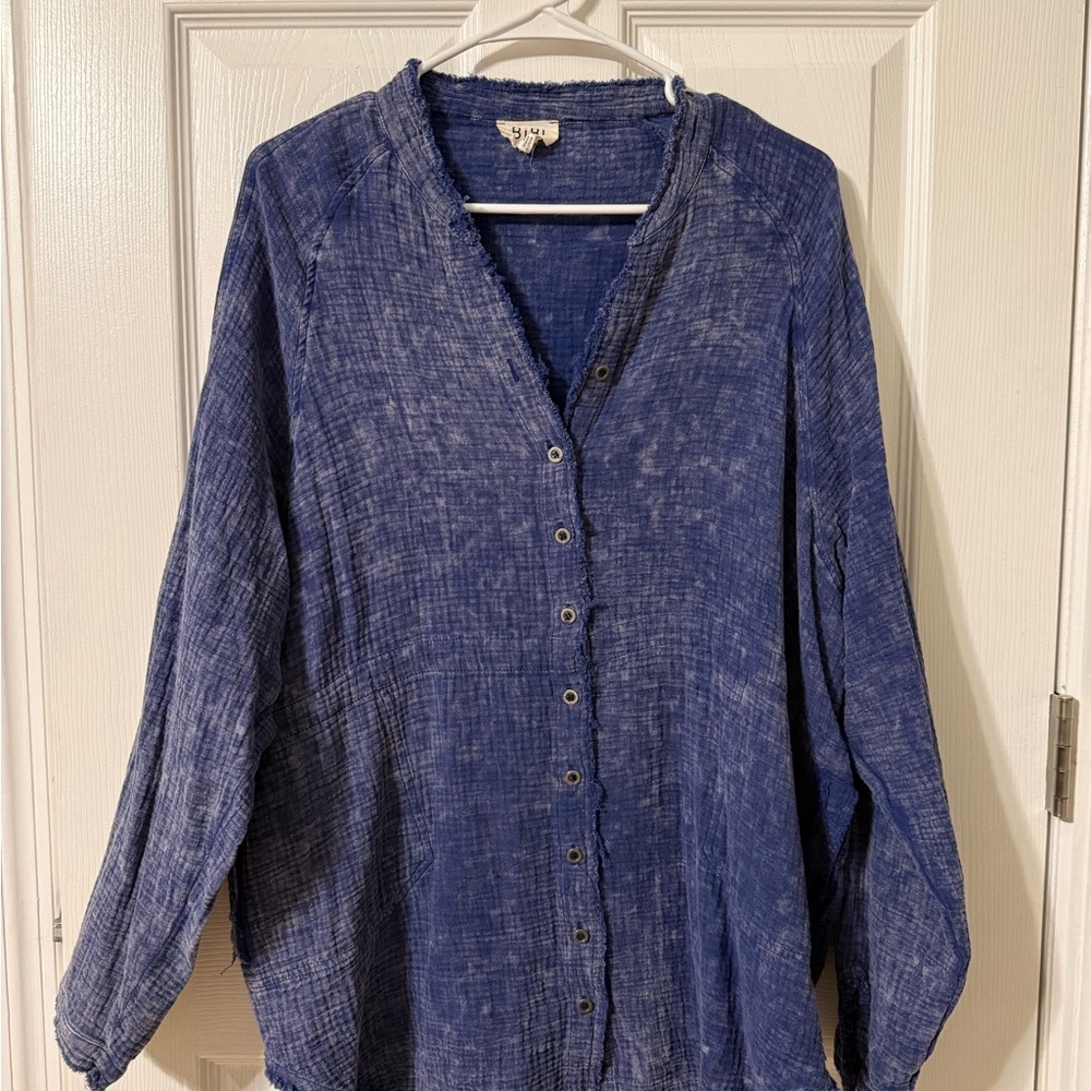 BiBi Textured Blue Button-Down Shirt